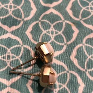 Kendra Scott Jewelry - Kendra Scott Taylor Stud Earrings Mother of Pearl Kendra Scott Jewelry - Kendra Scott Taylor Stud Earrings Mother of Pearl